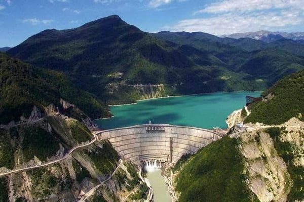 http://www.unintech.com/the-worlds-7-most-amazing-dams/
